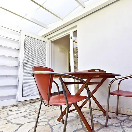 Modernes Studio-apartment Elio 3, Umag-punta Mit Swimmingpool, Whirlpool, Grill Umag