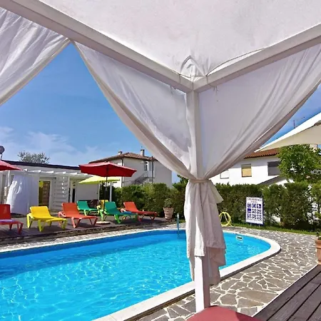 Modernes Studio-apartment Elio 3, Umag-punta Mit Swimmingpool, Whirlpool, Grill Lägenhet Umag